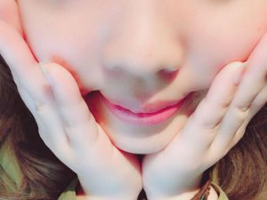 女性の顔