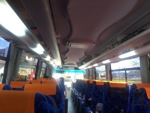 バスの車内